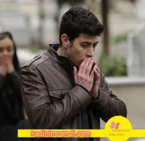 Aşk Ve Gurur 3 bölüm kıyafetleri Murat kahve rengi deri ceket markası açıklanacak.