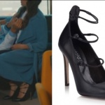 Kalp Atışı Eylül karakterinin giymiş olduğu siyah topuklu ayakkabı markası Hotiç.