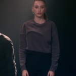 Fi 2. sezon 2. bölüm Durunun giydiği mor sweatshirt ve siyah tayt nerden?