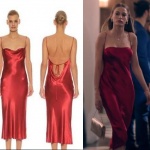 Fi Çi 4. Bölümde Duru'nun Afife lansmanında giydiği kırmızı saten elbisenin markası Bec and Bridge kırmızı saten elbisenin fiyatı 1275 TL.