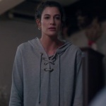 1- 5- Fi Çi 4. bölüm Özge Kıyafetleri Özge’nin giydiği gri sweatshirt hangi marka?