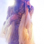 Dolunay dizisinde Alya'nın sahnede giydiği elbisenin markası Raisavanessa